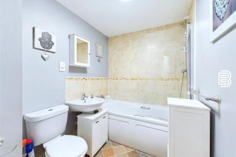 Bathroom.jpg