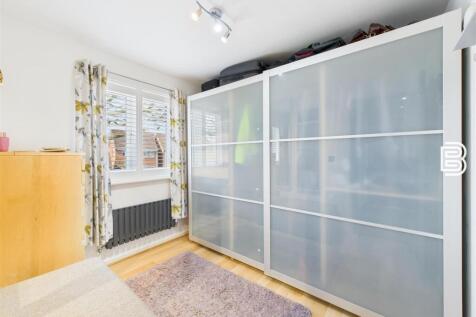 Bedroom 4.jpg
