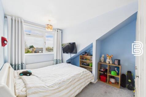 Bedroom 4.jpg