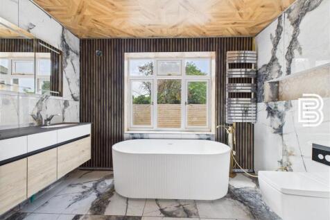 Ensuite.jpg