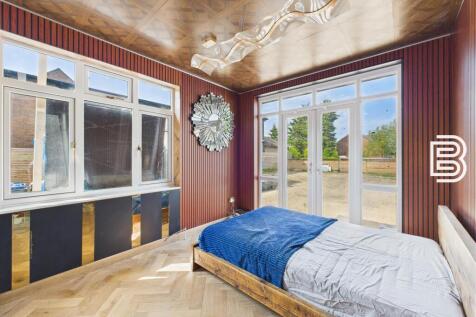Bedroom2.jpg