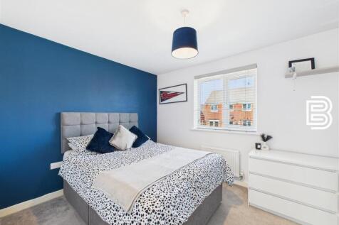 Bedroom 2 (1).jpg