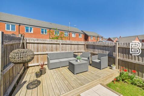 Rear Garden (3).jpg