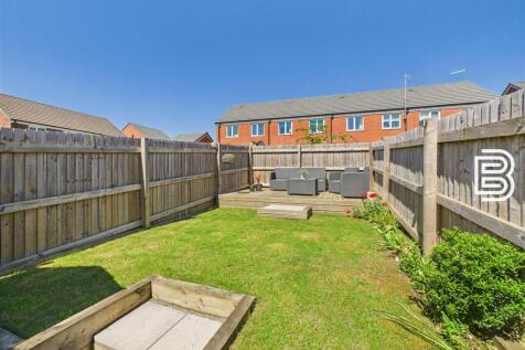 Rear Garden (4).jpg