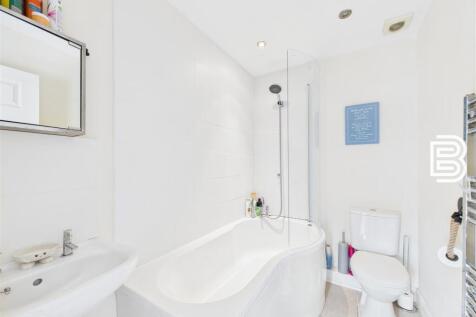 Bathroom.jpg