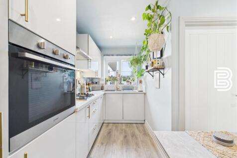 Kitchen Diner (2).jpg
