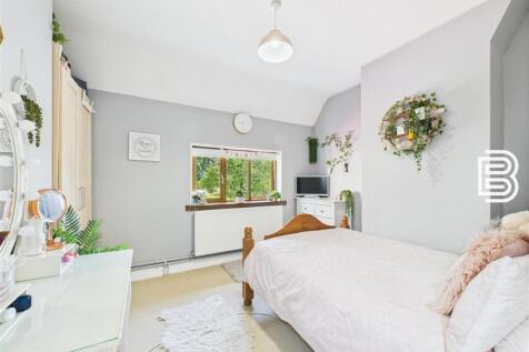 Bedroom 2.jpg