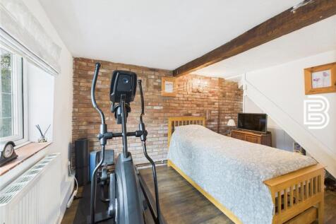 Bedroom 4.jpg