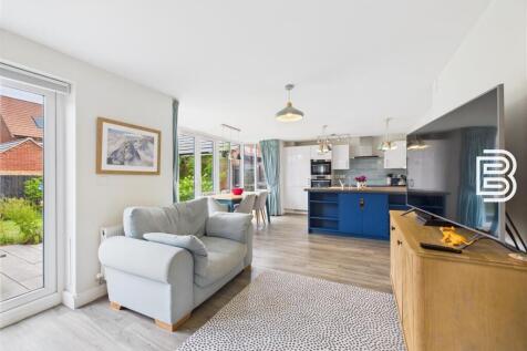 Kitchen Family Room (1).jpg