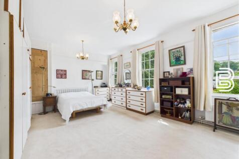 Bedroom 2.jpg