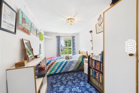 Bedroom 4.jpg