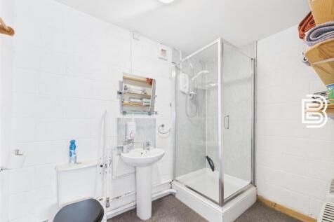 Annex Bathroom.jpg