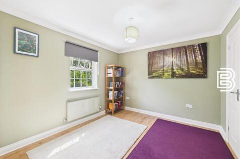 Bedroom 4.jpg