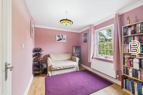 Bedroom 5.jpg
