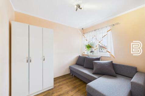 Bedroom 4.jpg