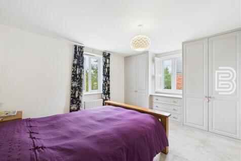 Bedroom 1 (1).jpg
