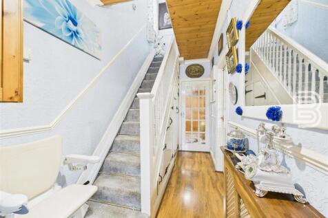 Entrance Hall.jpg