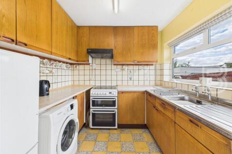 Kitchen (2).jpg