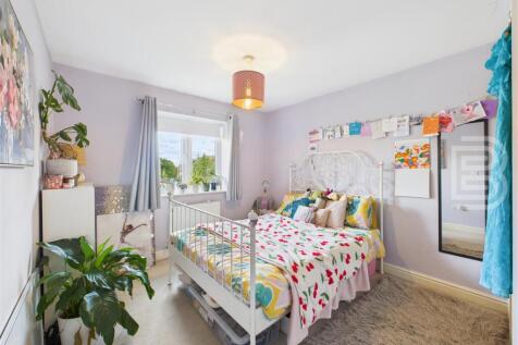 Bedroom 2.jpg