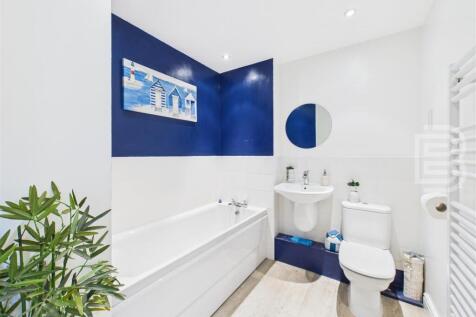 Bathroom.jpg