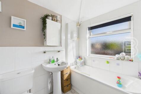 Bathroom.jpg