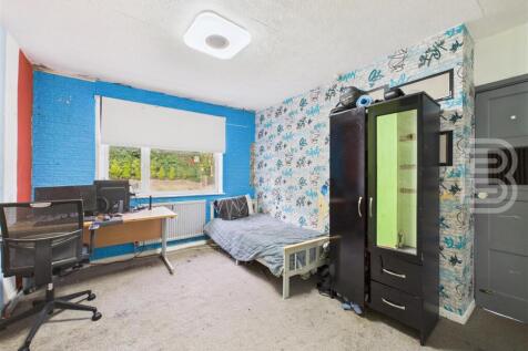 Bedroom 2.jpg