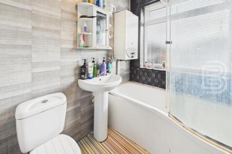 Bathroom.jpg