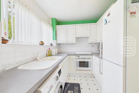Kitchen (1).jpg