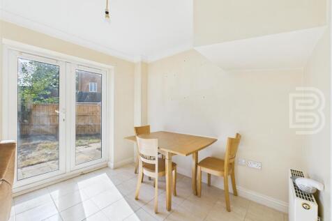 Lounge Diner (3).jpg