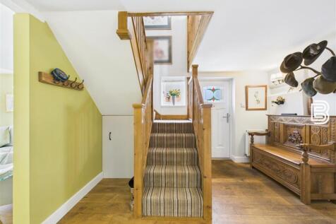 Entrance Hall (2).jpg