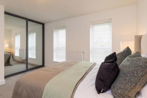Plot 20 - Hollymead Square - Principal Bedroom