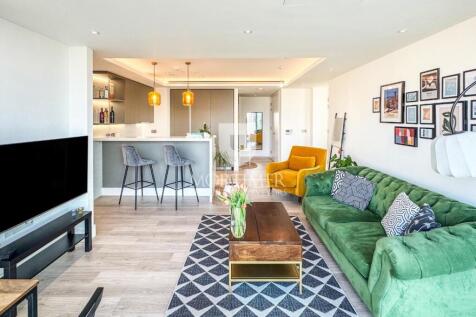 Living Room / Kitchen