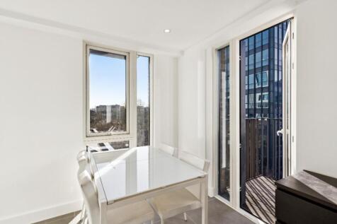 Dinning &#43; Balcony