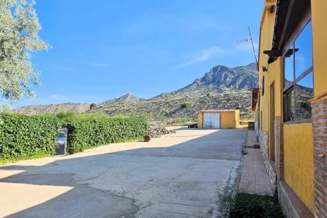 Property Image 4