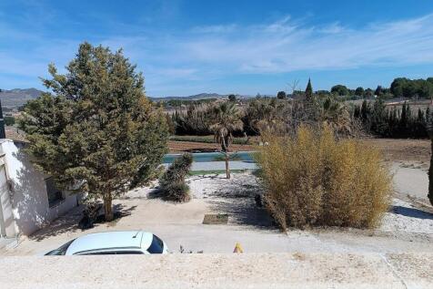 Property Image 4