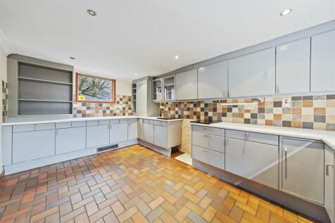 RowanHouseWeb18.jpg