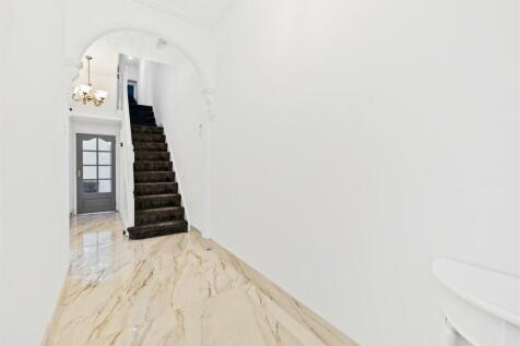 67VictoriaRdWeb13.jpg