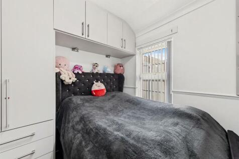 67VictoriaRdWeb42.jpg