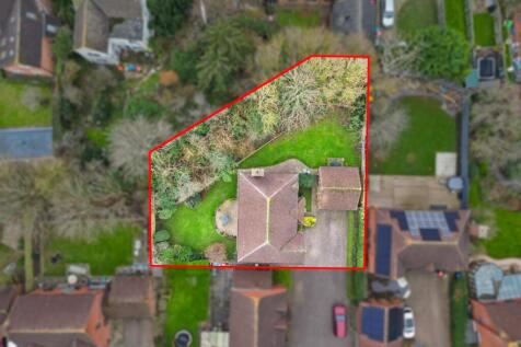 Drone&#64;13EbbsgroveWeb03.jpg