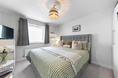 9GloucesterGateWeb17.jpg