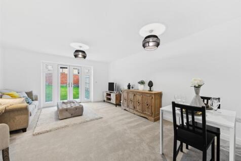 Plot20WoolfGroveWeb07.jpg