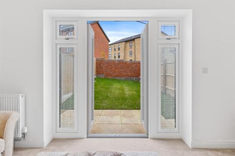Plot20WoolfGroveWeb14.jpg