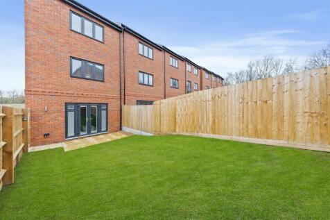 Externals&#64;WoolfGroveWeb07.jpg