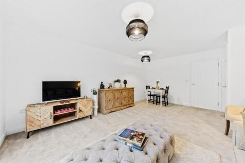 Plot20WoolfGroveWeb09.jpg