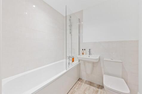 Plot20WoolfGroveWeb19.jpg