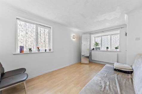 49BrafordGardensWeb10.jpg