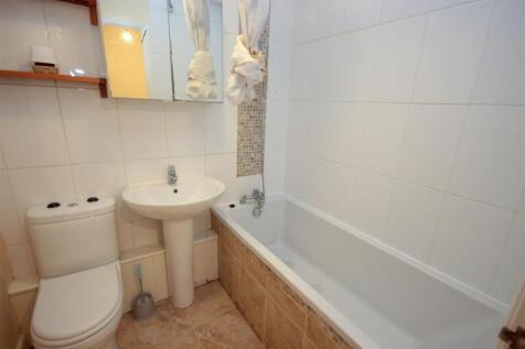 Bathroom.jpg