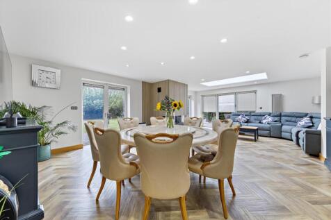 FieldonHouse18.jpg