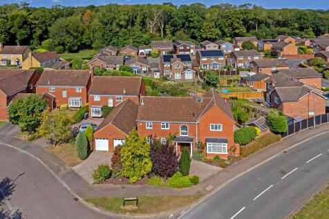 18BurghleyClose-1.jpg