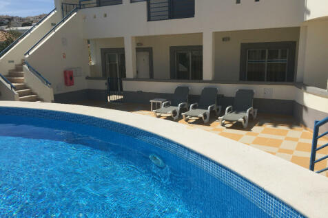 Aparment from pool